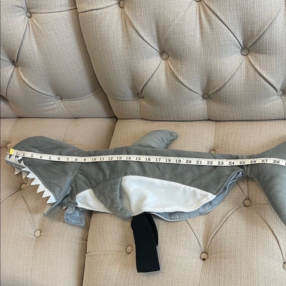 SHARK COSTUME LARGE GRAY & WHITE PLUSH DOG, PET COSTUME Halloween